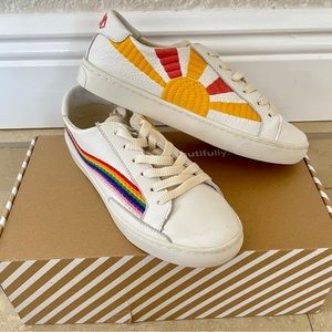 Soludos GOOD VIBES Rainbow Wave Sunshine Women’s Leather Sneakers Sz6.5.